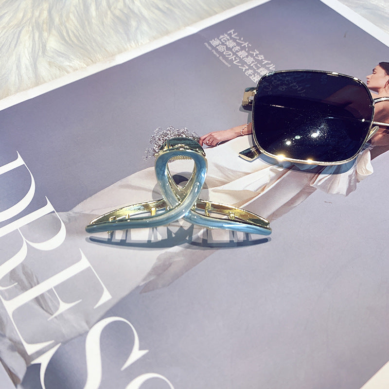 Korean Minimalist Metal Cross Hair Clip for Updo